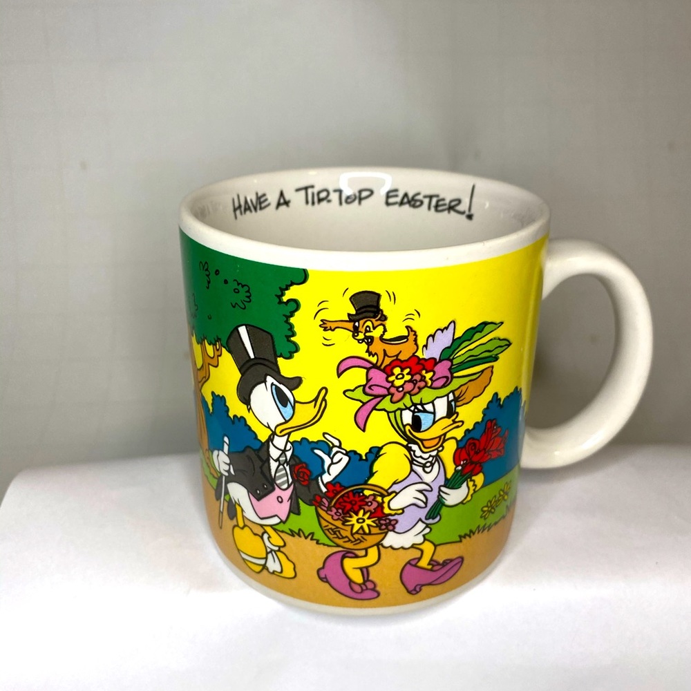 Disney daffy duck Daisy duck Easter mug